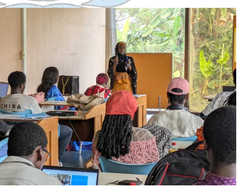 Participation au programme « IA, Leadership et Performance » intervention sur l'IA avec WomanTechMakers ❖ Date : Décembre 2025
